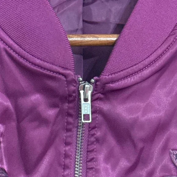 Grunge style Purple floral embroidered bomber jackeT BY TORRID - Picture 7 of 8